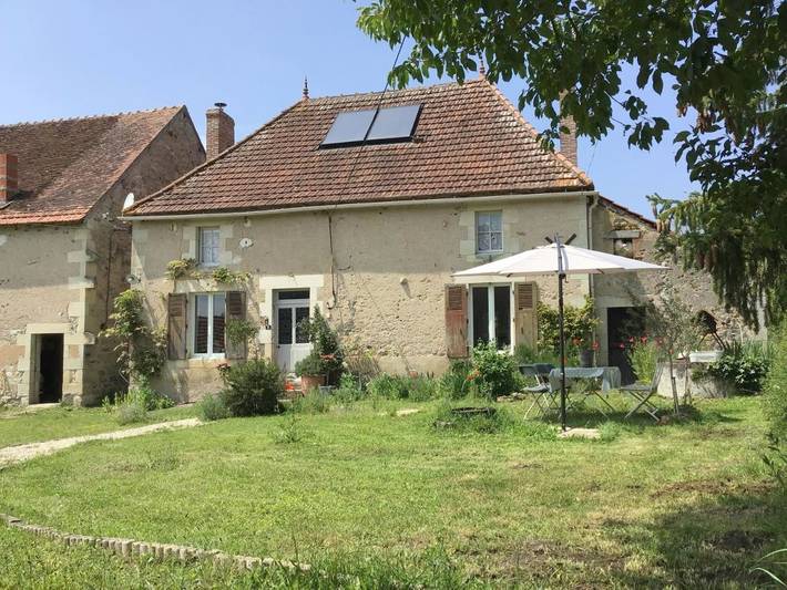 Location de vacances pour 2 personnes, avec vue et jardin à Lignac - 2