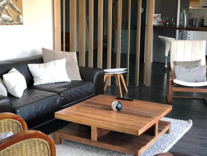 Location de vacances pour 8 personnes, avec Balcon et Terrasse ainsi que Jardin et Vue dans Port Lay