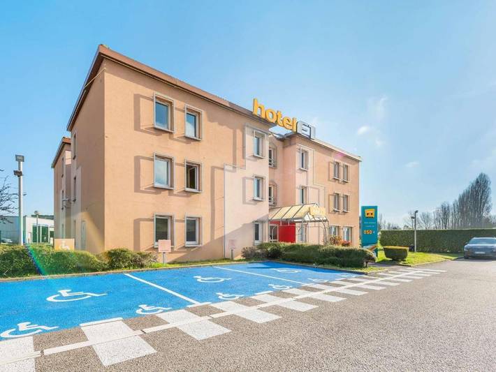 Hôtel pour 2 personnes à L'Isle-d'Abeau - 2