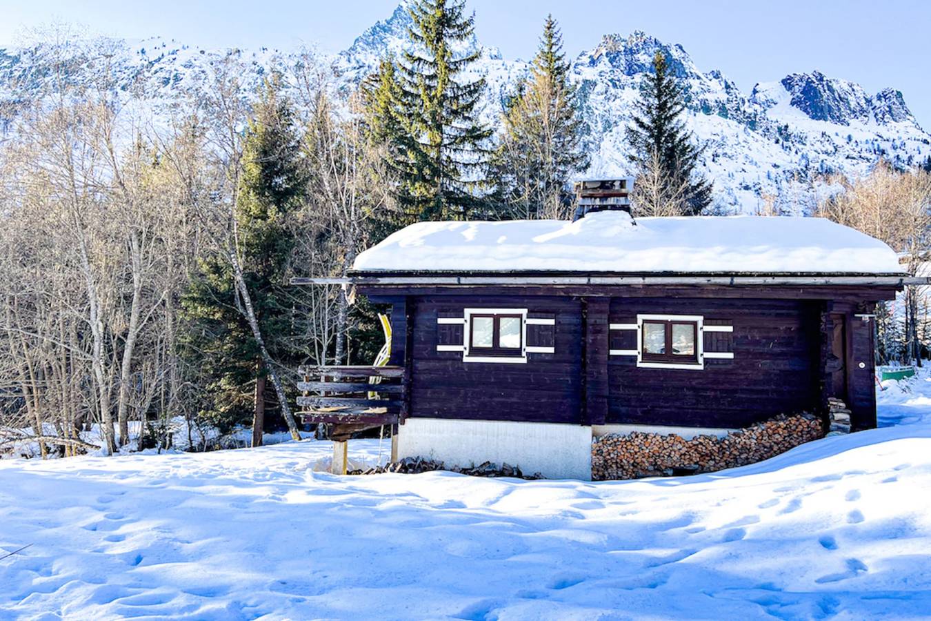 Snowflake cottage with garden in Les Grandes Montets, Chamonix