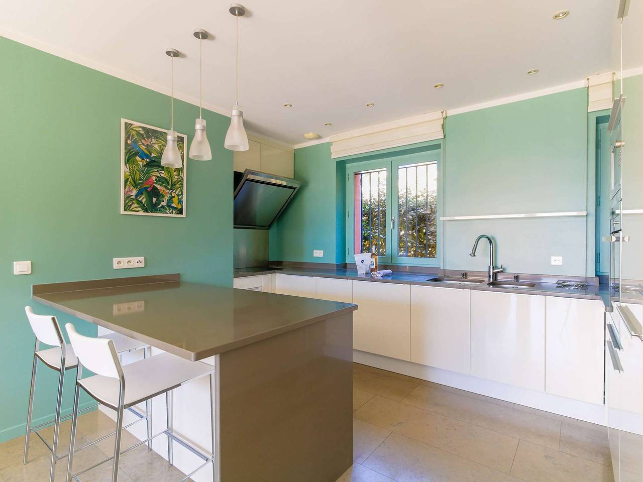 Impresionante Villa 8 pers - Jacuzzi - Amplios Espacios in Le Lavandou, Region de Toulon
