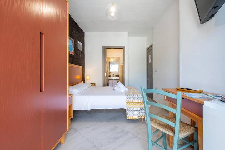 Maison d’hôte pour 2 personnes, avec balcon, adapté aux familles à Cala Gonone - 3