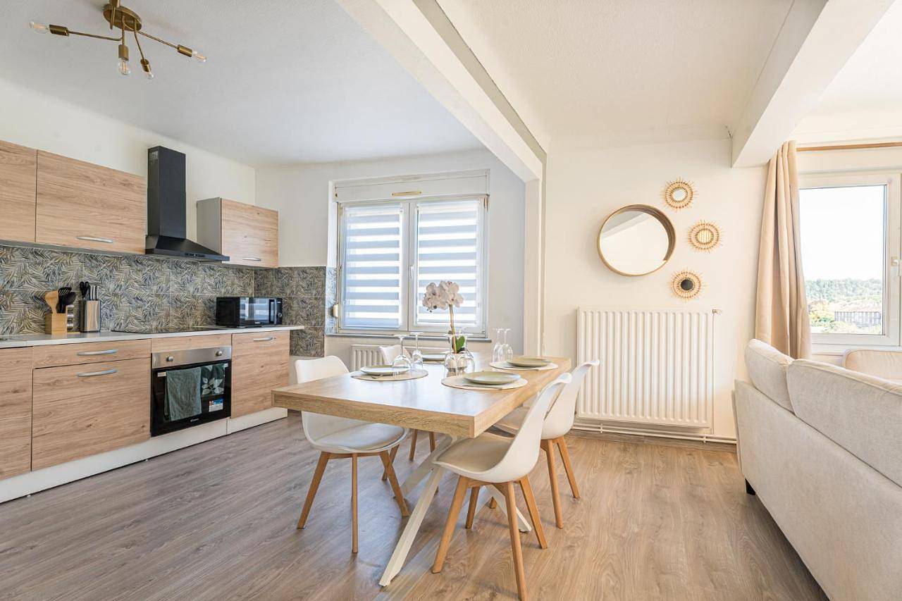 Double Room with Shared Bathroom in Jœuf, Meurthe-et-Moselle