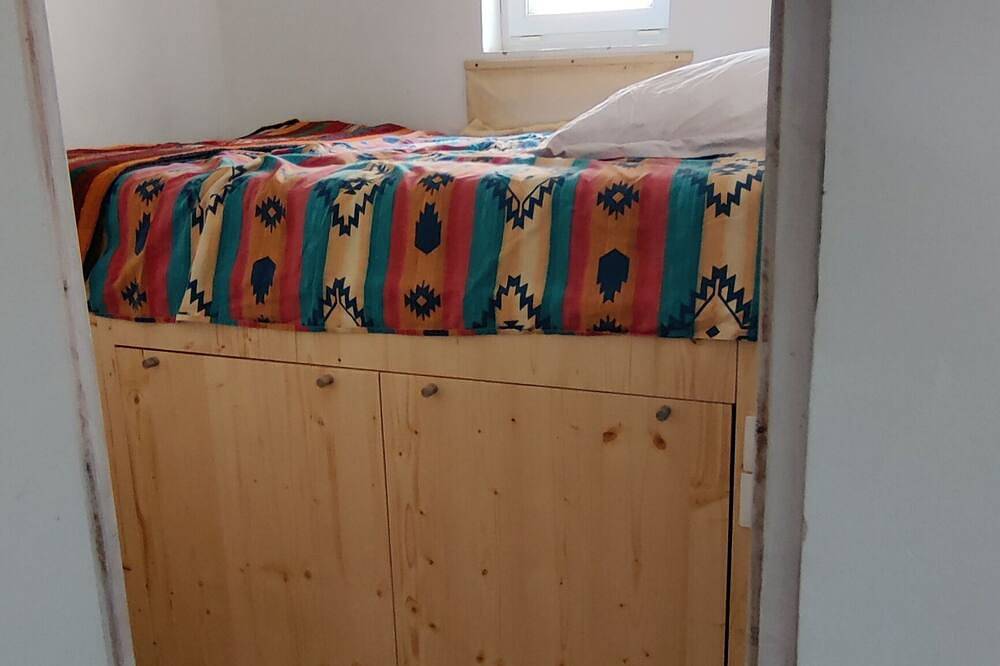 Großes Haus am Wasser in einzigartiger Lage in La Franqui, Leucate