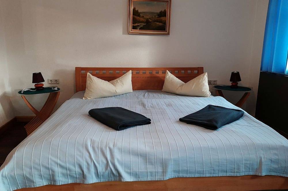 Eifel Ferienhaus - großer Gemeinschaftsraum - 7 Schlafzimmer- Alleinnutzung! in Zweifelscheid, Eifelkreis Bitburg-Prüm