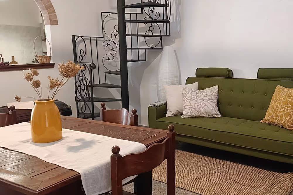 Ganze Wohnung, Vacation home in the historic center in Bernalda, Piana del Metaponto