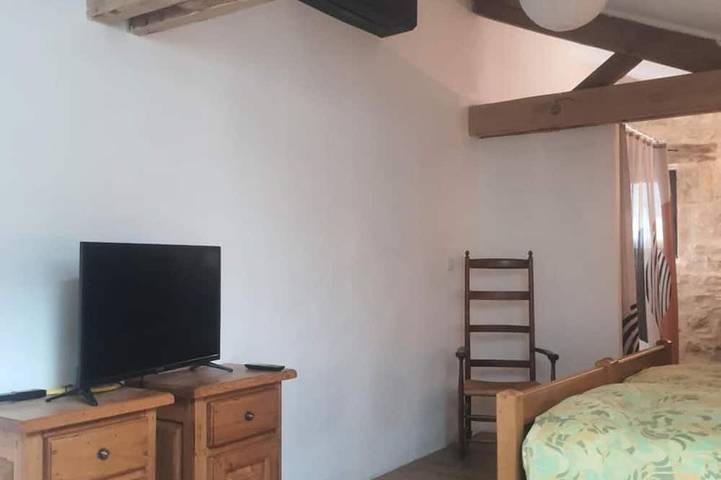 Chambre d’hôte pour 2 personnes, avec Jardin et Piscine à Frayssinet-le-Gélat - 4