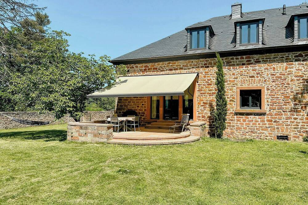 Renovierte Bauernhaushälfte in der Trierer Heide in Trier, Moseleifel