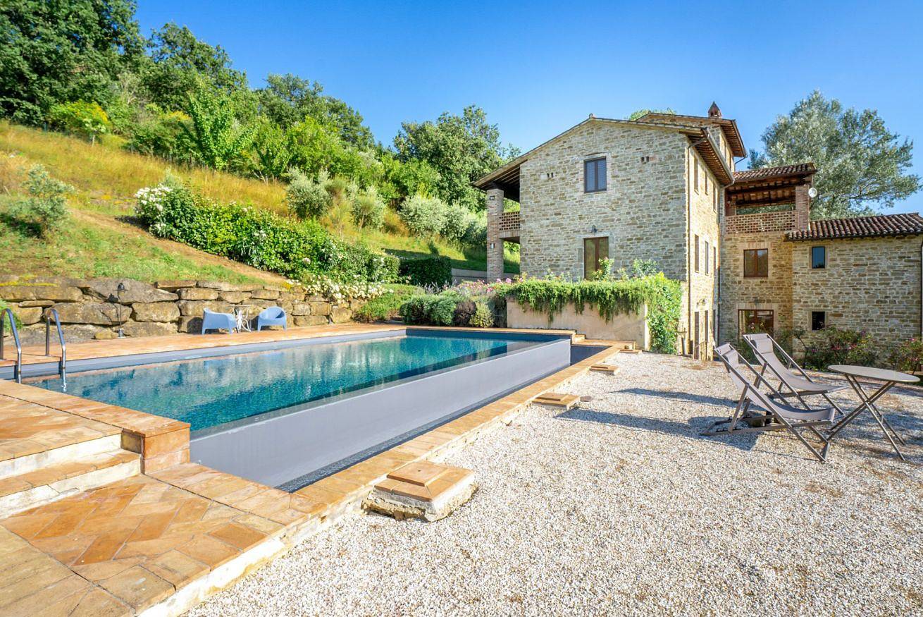 Ganze Wohnung, Nature's Haven Olivi Apartment in Renovated Farmhouse with Pool in Perugia, Perugia Provinz