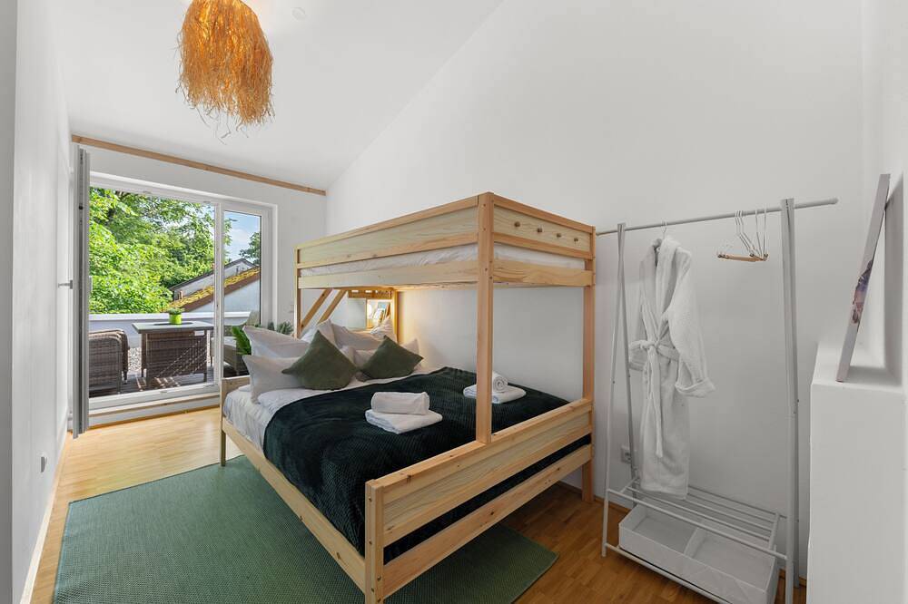 Ganze Wohnung, Flussperle Miesbach | Traum-Ferienwohnung mit Flussblick und Dachterrasse in Miesbach, Alpenland Tegernsee Schliersee