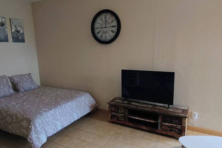 Appartamento intero, Studio apartment with a view and direct access to the ocean, with a pool in the heart of the Costa Verde in Moriani-Plage, Corte e dintorni