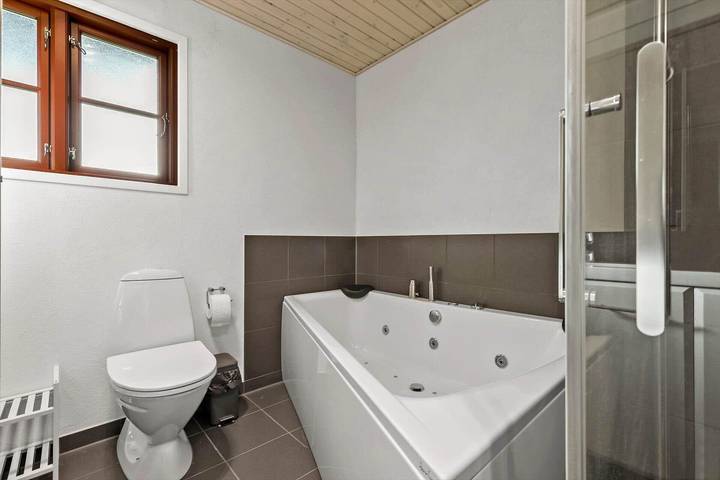 Ferienhaus für 6 Personen, mit Terrasse und Sauna sowie Whirlpool und Garten, kinderfreundlich in St. Sjørup - 3