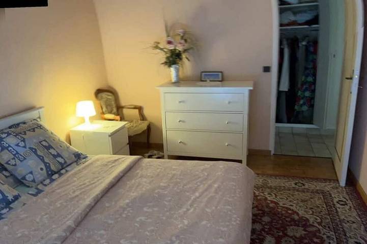 Appartement entier, Appartement Paisible en Bord de Cher, à 5 mn du Parc in Tours, Région de Tours