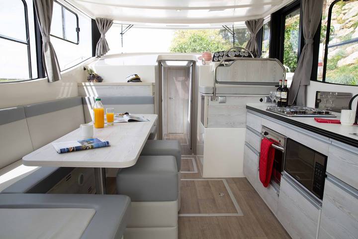 Boot für 7 Personen, mit Balkon/Terrasse und Terrasse in Burgund - 4