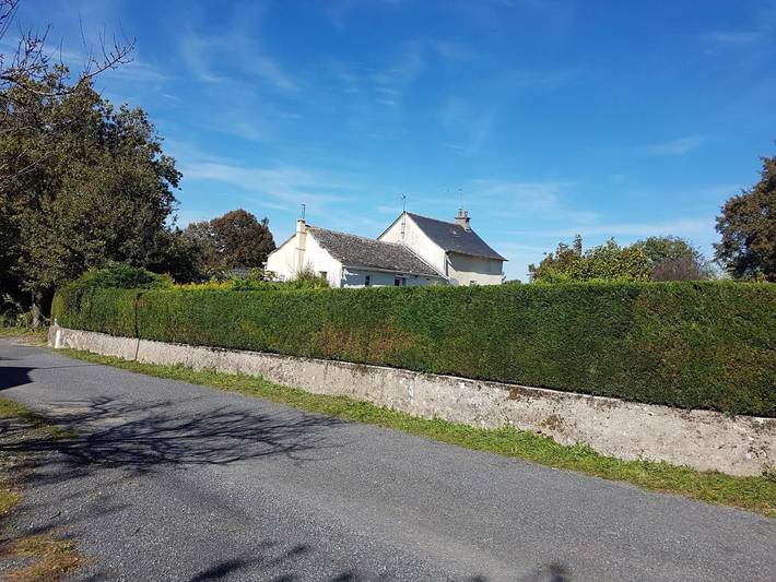 Gîte pour 2 personnes, avec jardin ainsi que terrasse et vue à Auriac-Lagast - 3