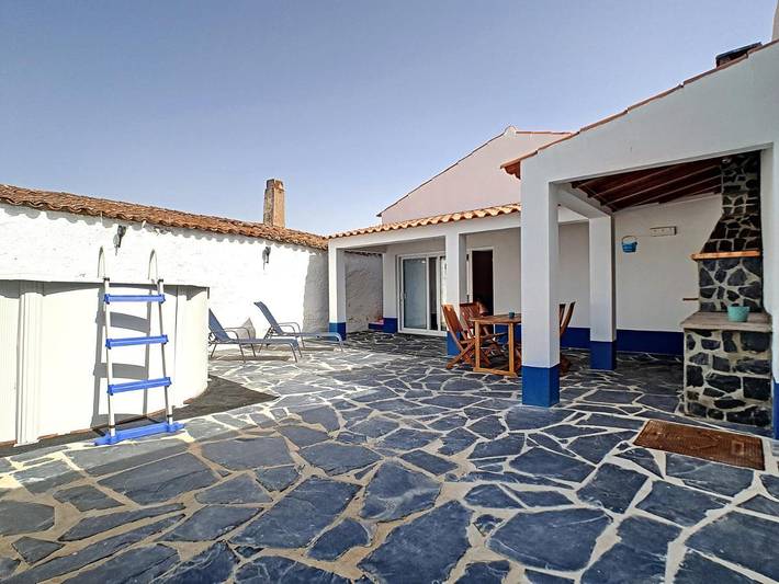 Casa de férias para 8 pessoas, com terraço e piscina em Reguengos de Monsaraz