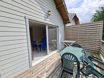 Gîte pour 4 personnes, avec piscine et vue ainsi que jardin et sauna, animaux acceptés à Chaveignes