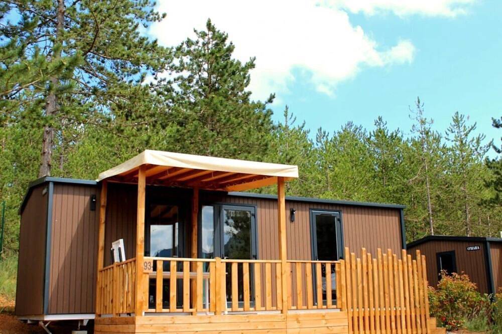 Camping 4 étoiles - Piscine  - ccbgbac in Arques (Aude), Parque Natural Regional Corbières-Fenouillèdes