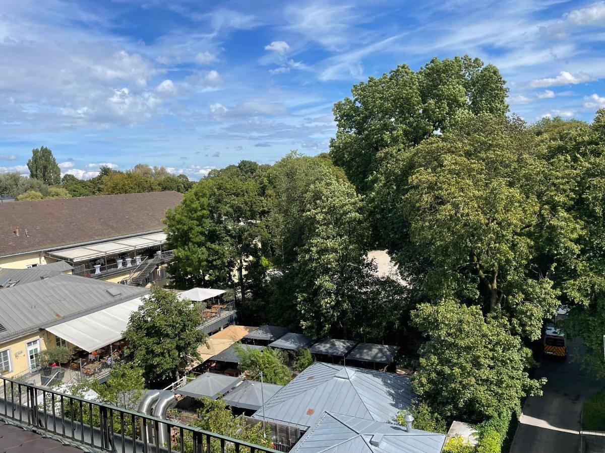 Ganze Wohnung, Penthouse - Englischer Garten view in München Schwabing, München