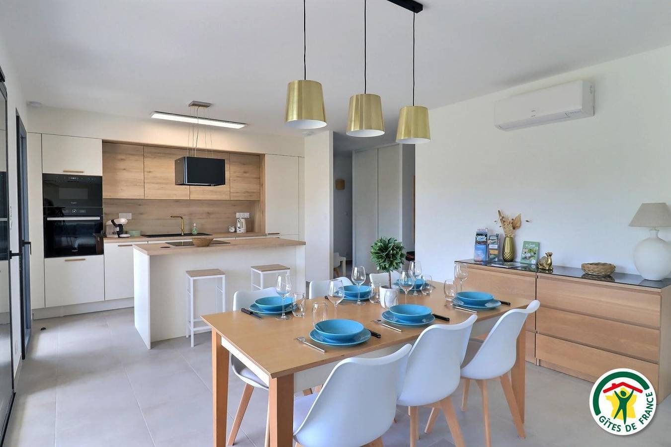 Gite De Mahe in Crest, Die region