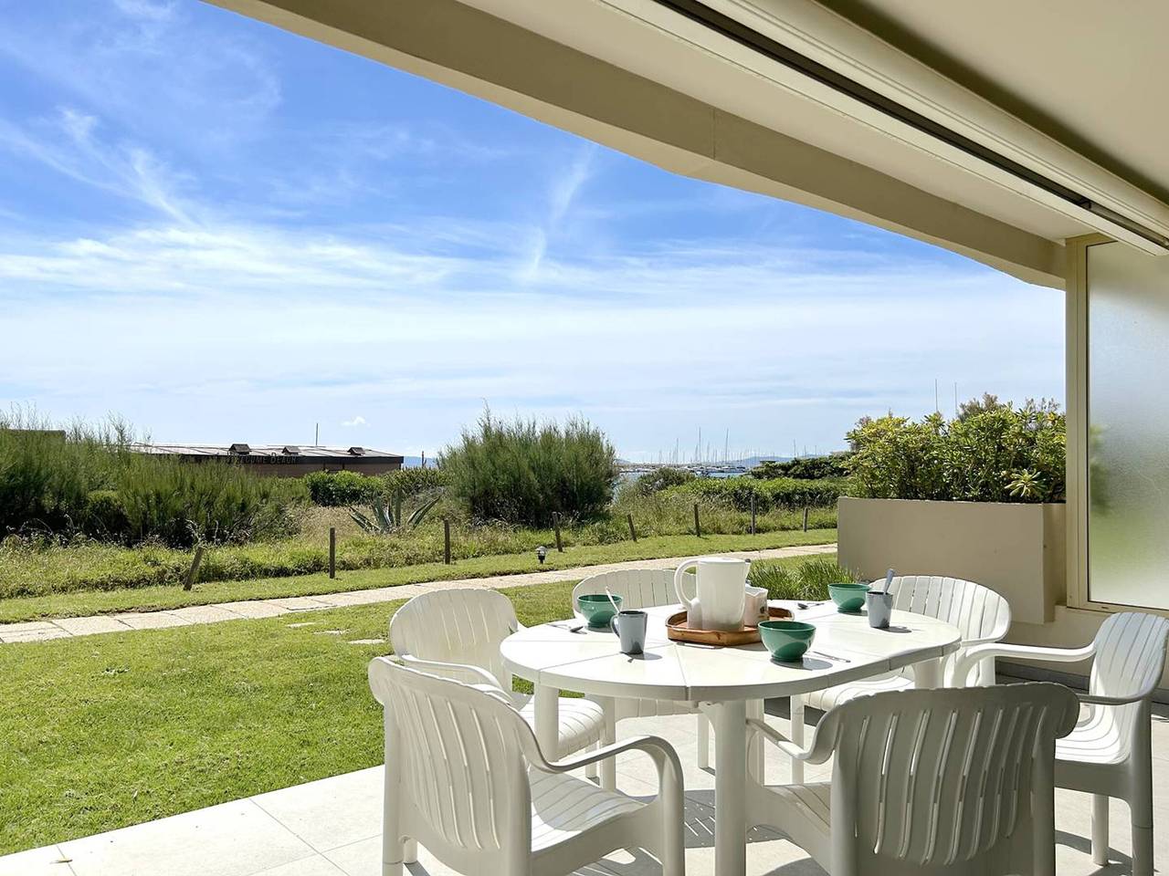 Entire apartment, 3-room apartment for 4 people with parking in Le Lavandou in Le Lavandou, Parc national Port-Cros