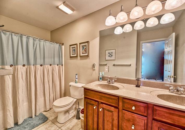 Vacation rental for 13 people, with terrace and pool as well as hot tub in Ocean View