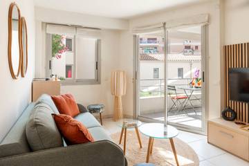 Gîte pour 3 personnes, avec terrasse à Antibes