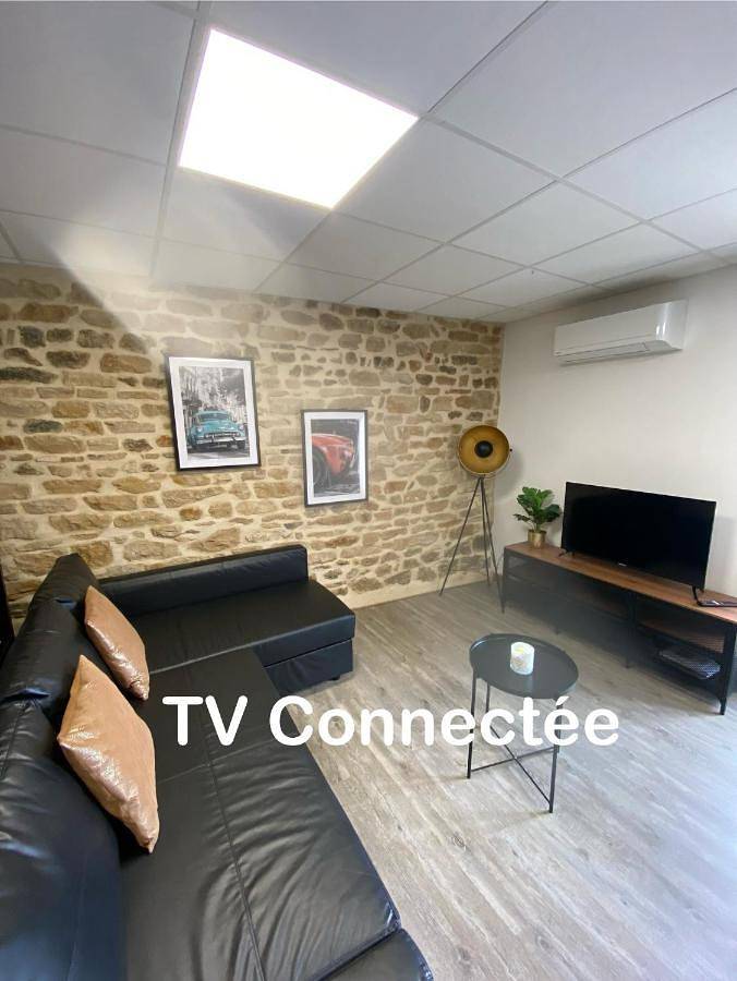Appartement entier, Les Pichies, T2 Gloria, centre ville in Digoin, Région de Charolles
