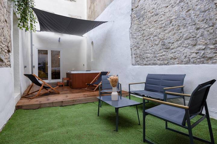 Maison de vacances pour 2 personnes, avec jardin et jacuzzi