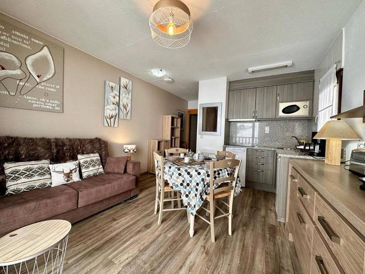 Gîte pour 6 personnes, avec balcon et vue, animaux acceptés à Pas de la Case - 4