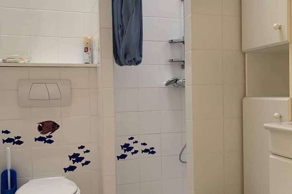 Single-Storey House With Large Enclosed Garden Close To The Beach For 6 People in Le Bois-Plage-en-Ré, Ile de Re