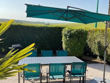 Gîte pour 6 personnes, avec terrasse et vue à Saint-Inglevert