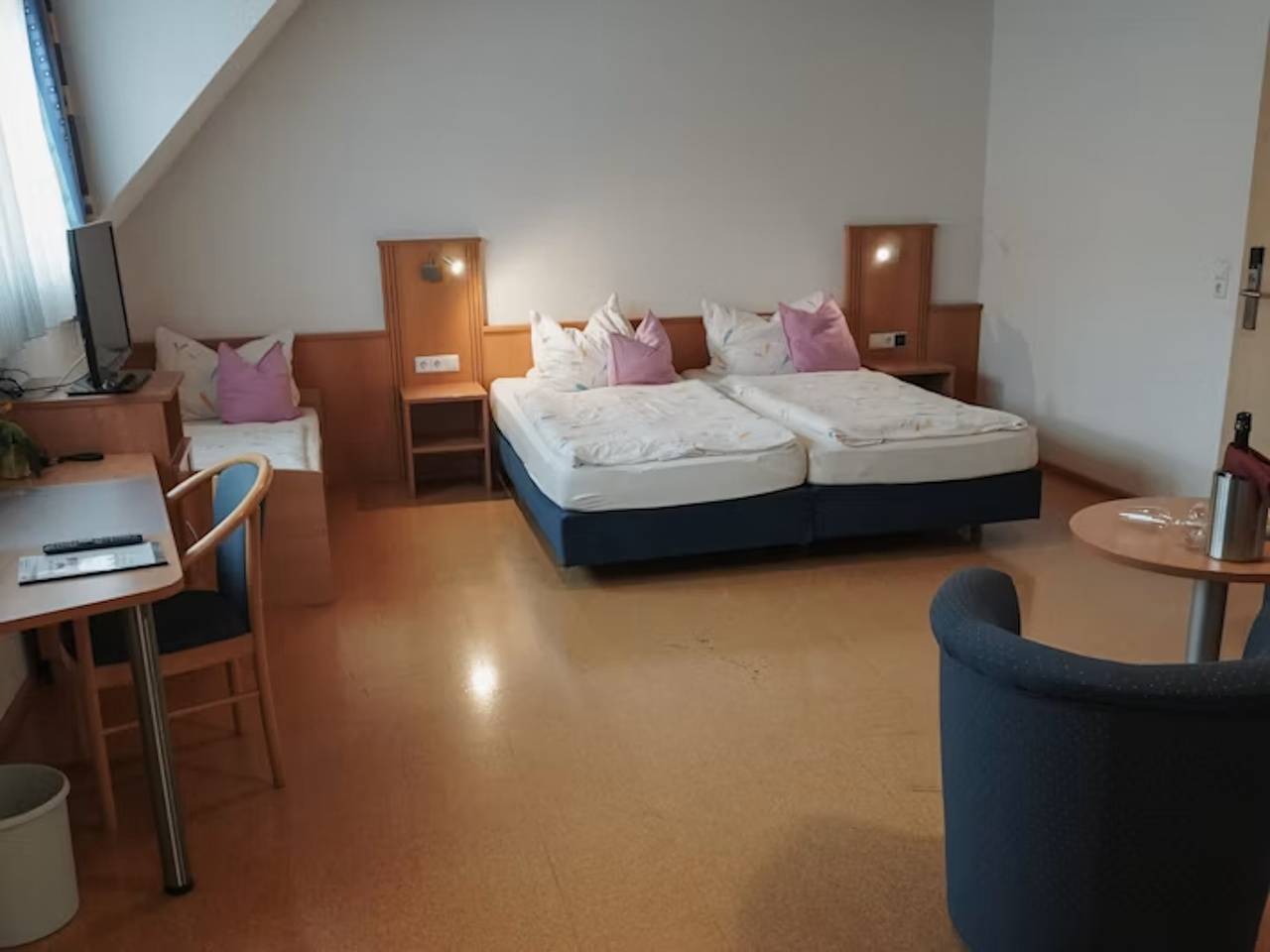 Steakhüsli Hotel - Restaurant - Familienzimmer in Schopfheim, Südschwarzwald