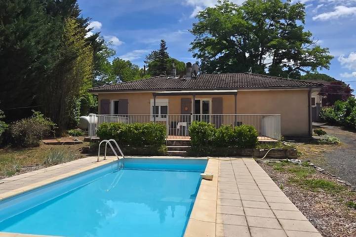 Location de vacances pour 6 personnes à Gabillou