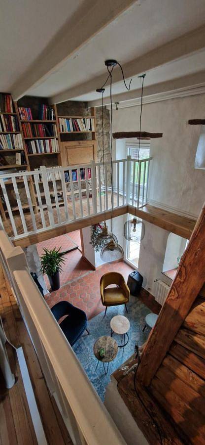Location de vacances pour 4 personnes, avec jardin ainsi que piscine et jacuzzi à Monistrol-sur-Loire - 3