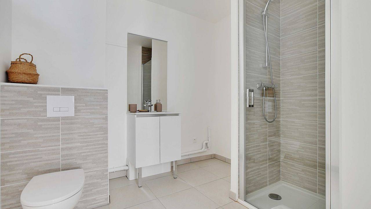 Appartement de vacances entier, Ferienwohnung mit Schlafzimmer in Suresnes in Suresnes, Hauts-de-Seine