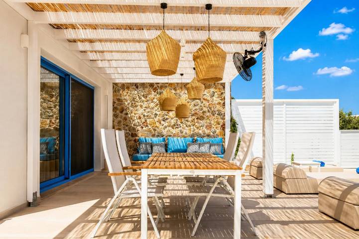 Villa pour 6 personnes, avec terrasse et jardin dans Rhodes - 2