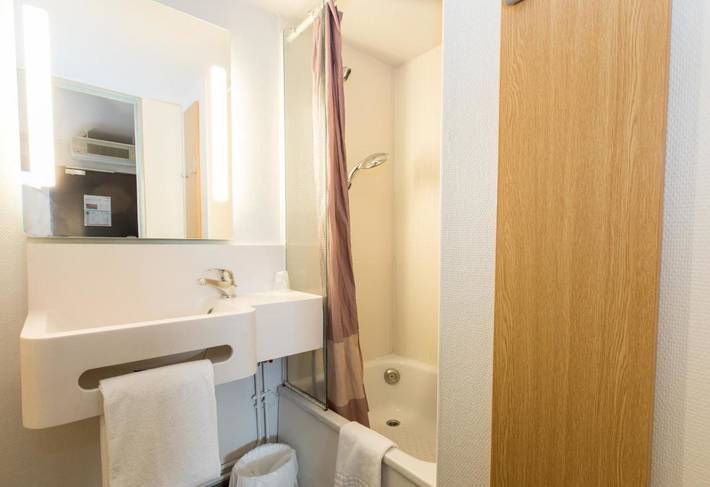 Hôtel pour 2 personnes, animaux acceptés à Saint-Grégoire - 3