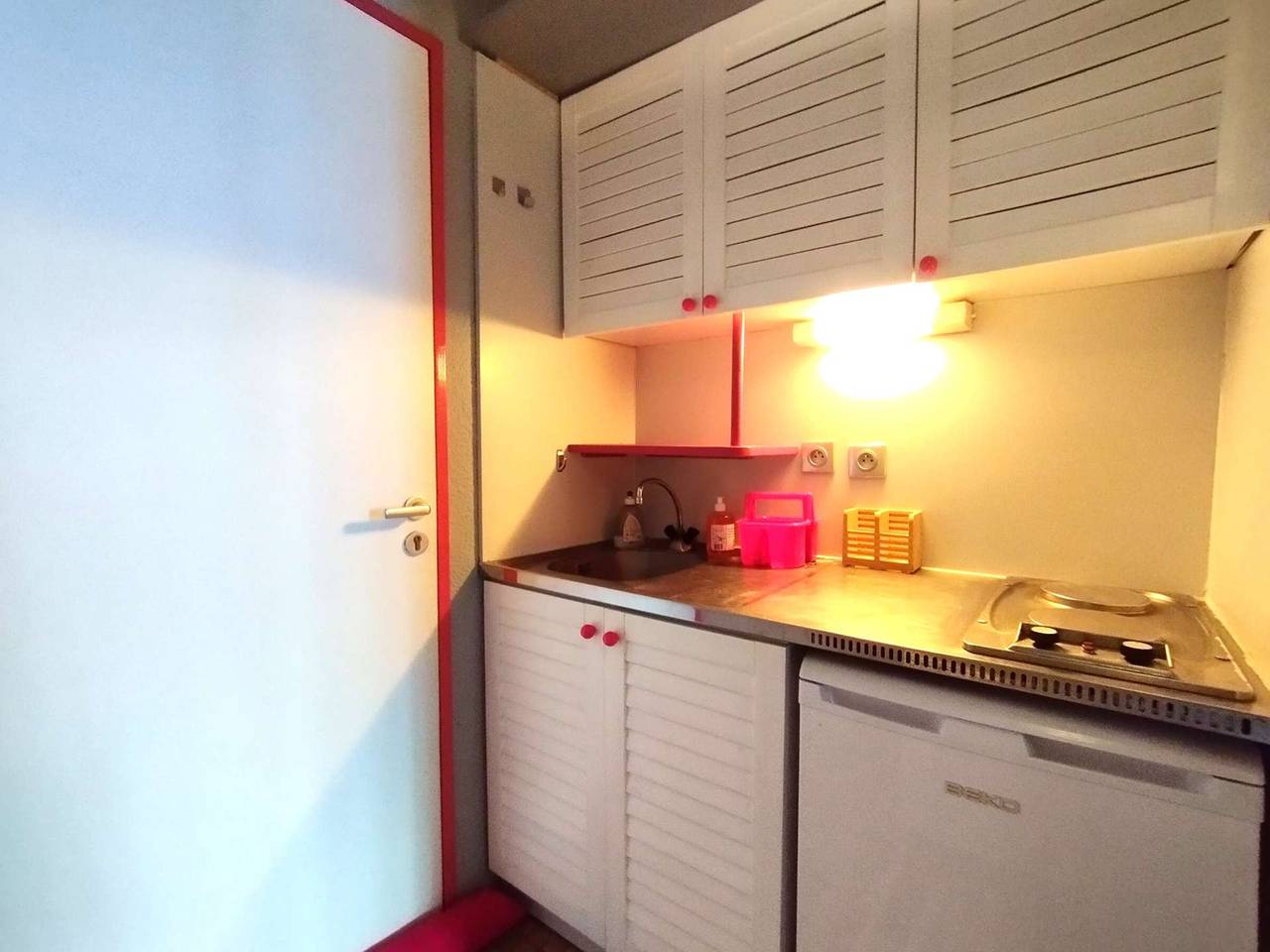 Studio entier, Studio 4 pers avec balcon, ski aux pieds, Aragnouet - 2mn des pistes, ascenseur, casier à ski in Piau-Engaly, Aragnouet