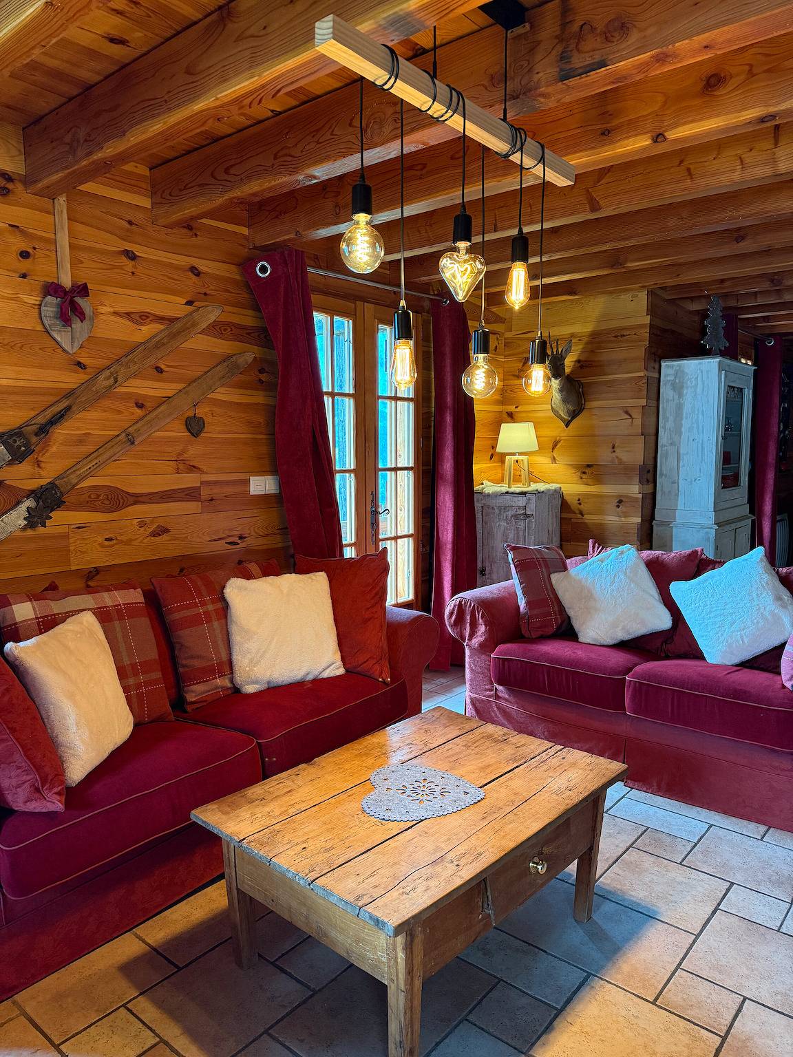 Chalet "Mariouchka" avec vue sur les montagnes, terrasse privée et Wi-Fi in Villard-Reculas, Parc national des Écrins