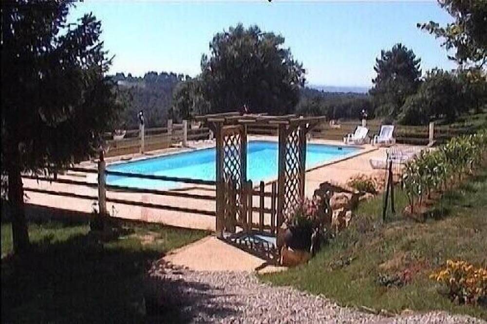 La Grange : maison en pierre avec piscine à 12 km de Sarlat in Saint-Crépin-et-Carlucet, Périgord Noir