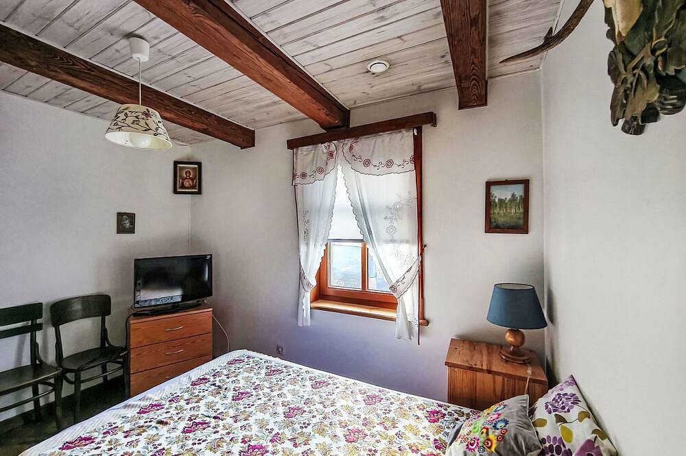 Schöne Wohnung in einem Ferienhaus für 8 Leute mit Klimaanlage, Tv, Terrasse und Haustiere erlaubt in Białowieża, Białowieża-Nationalpark