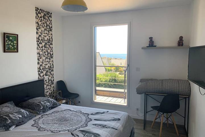 Location de vacances pour 14 personnes, avec jardin ainsi que jacuzzi et balcon dans Plage Kerou - 3