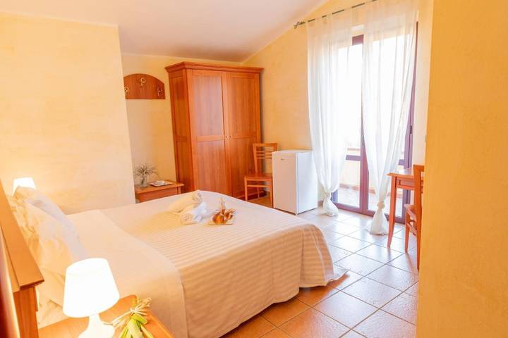 Bed and Breakfast für 3 Personen, mit Balkon und Terrasse sowie Garten und Ausblick