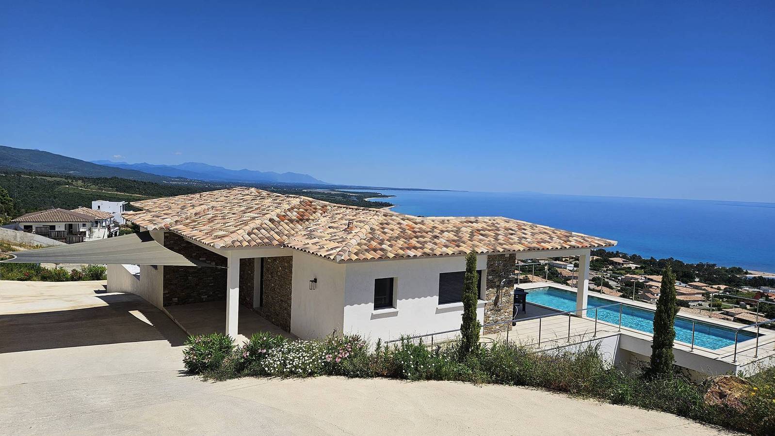 Labelle- Panoramischer Meerblick- Privater Pool- Klimaanlage-Wifi in Sari-Solenzara, Sartène und Umgebung