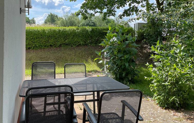 Seeterrassenwohnung mit Parkplatz und Internet in Herzsprung, Angermünde