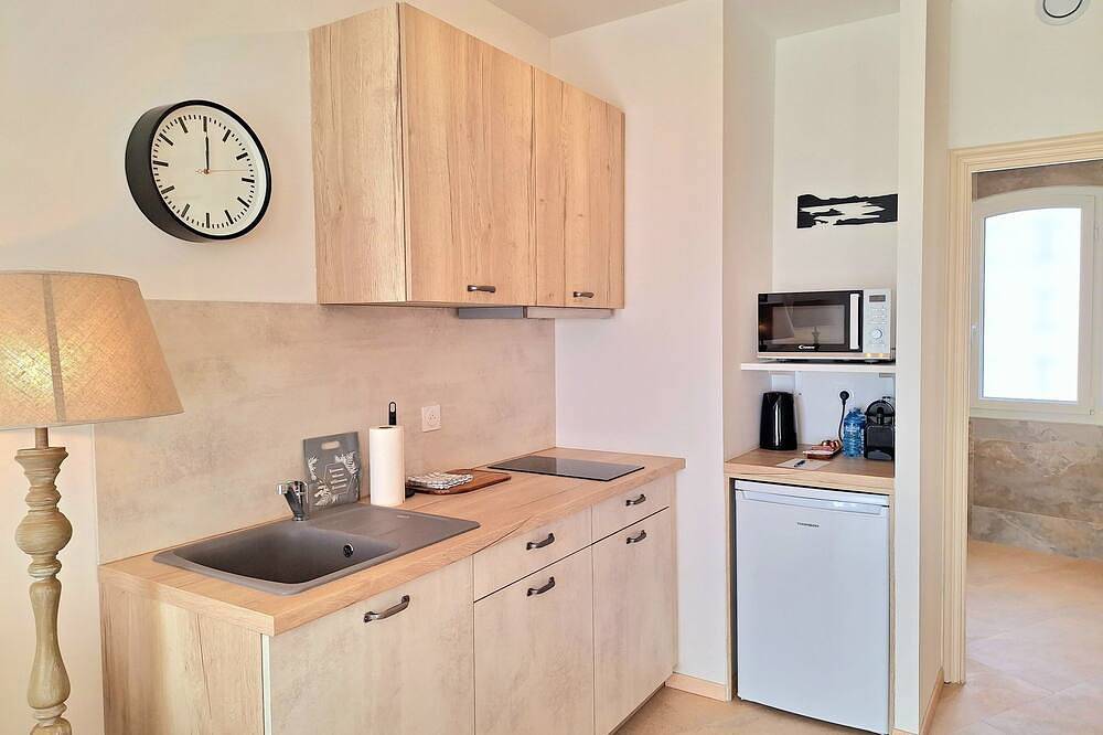 Apartamento entero, Apartment \"Ecrin de Pierre\" - Domaine de la Mautanne **** in Sainte-Tulle, Parque natural regional del Luberon