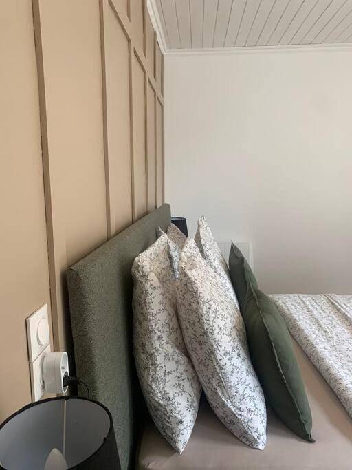 Gîte pour 4 personnes, avec jardin à Vessey - 4