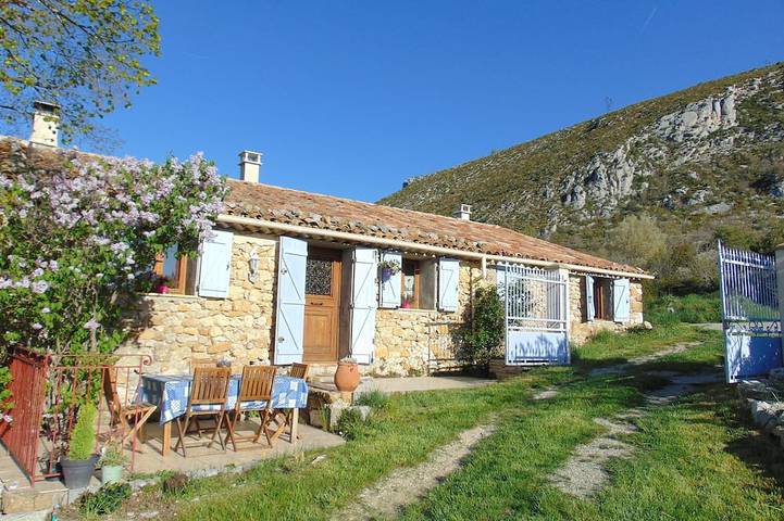 Ferienhaus für 5 Personen, mit Terrasse und Garten - 1