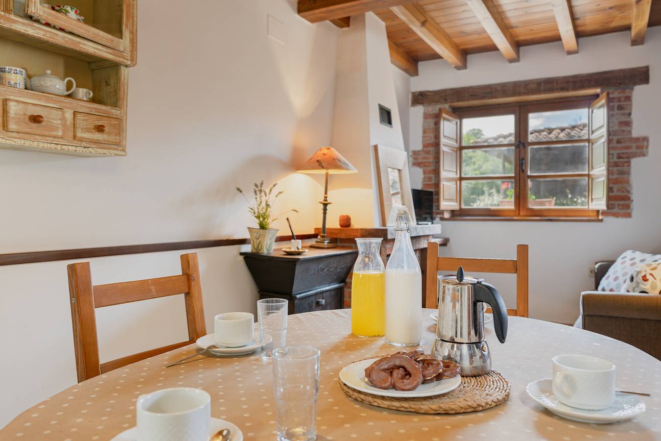 Ferienhaus 'El Malvis' mit Bergblick, Gemeinschaftspool und Wlan in Purnea / Pruneda, Nava
